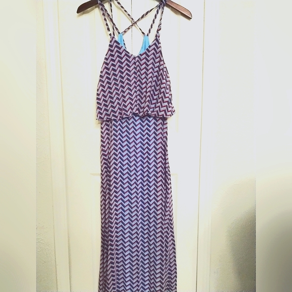 Beautiful Chevron Maxi Dress - Picture 11 of 12